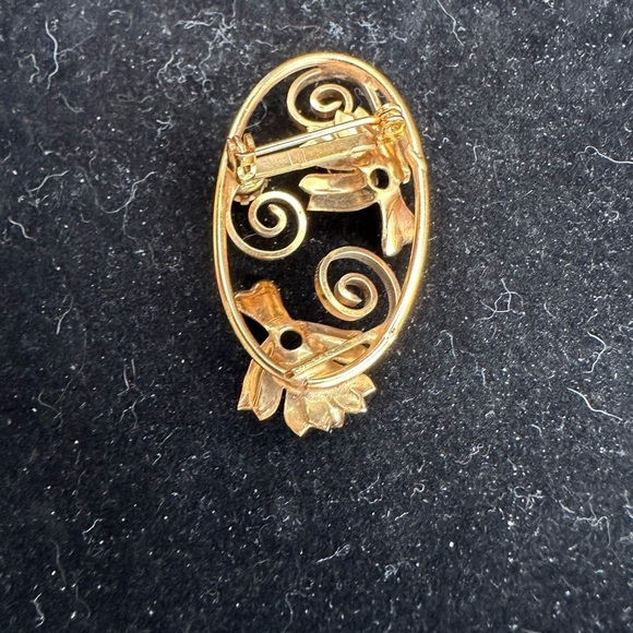 Vintage Floral Red Rhinestone Brooch Pin Gold Tone Women's Jewelry - Picture 6 of 6